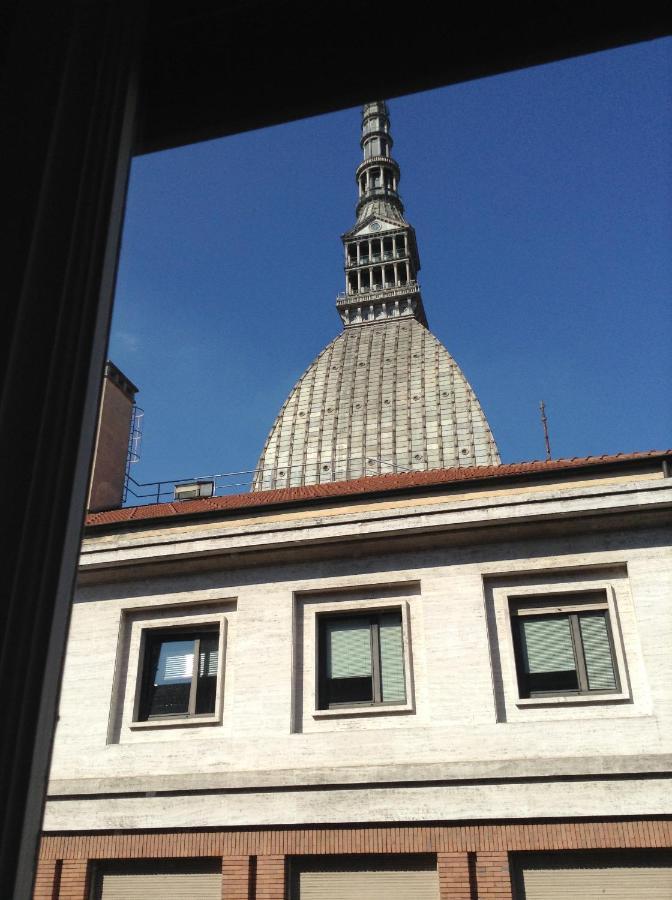 In The Center ,Under The Mole Antonelliana Apartment Torino Exterior foto