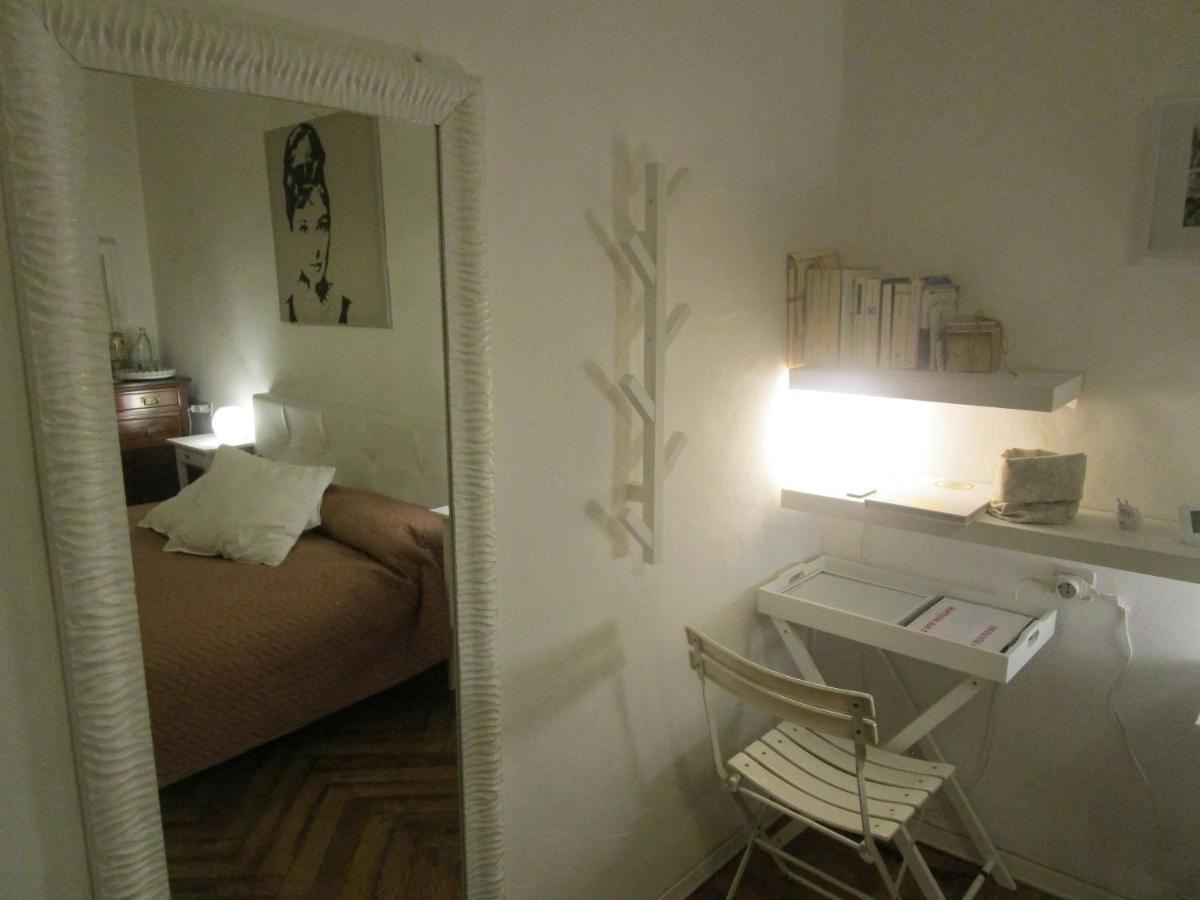In The Center ,Under The Mole Antonelliana Apartment Torino Exterior foto